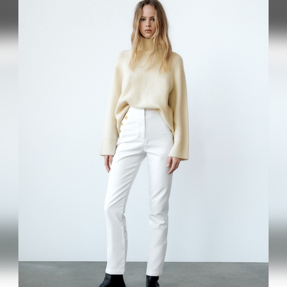 NWT Zara Gold Button Straight Leg White Jeans - Picture 7 of 11